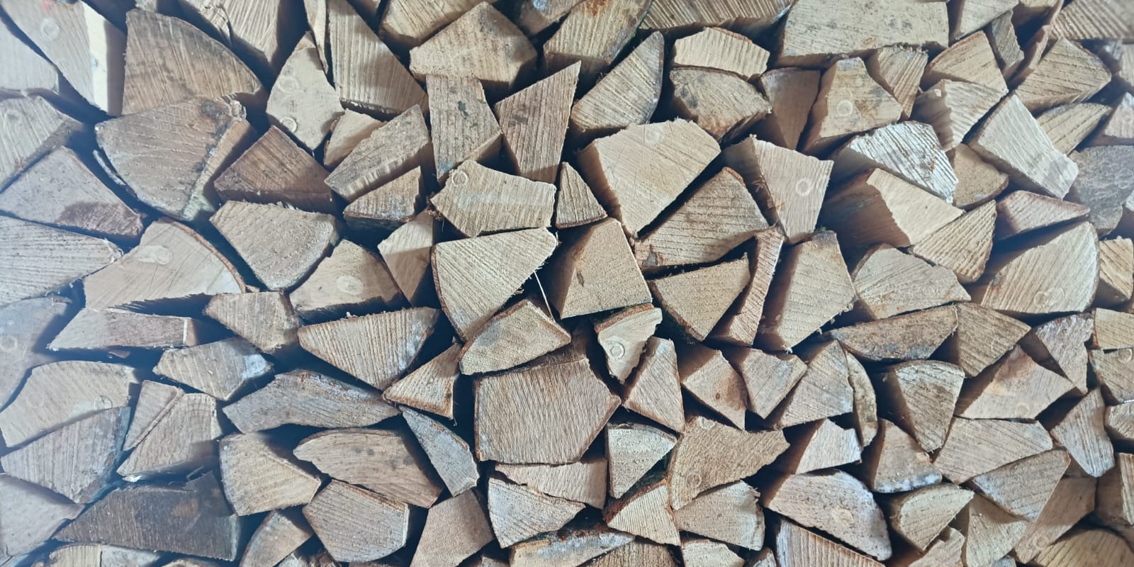 Buchenbrennholz 25cm / 33cm Scheite